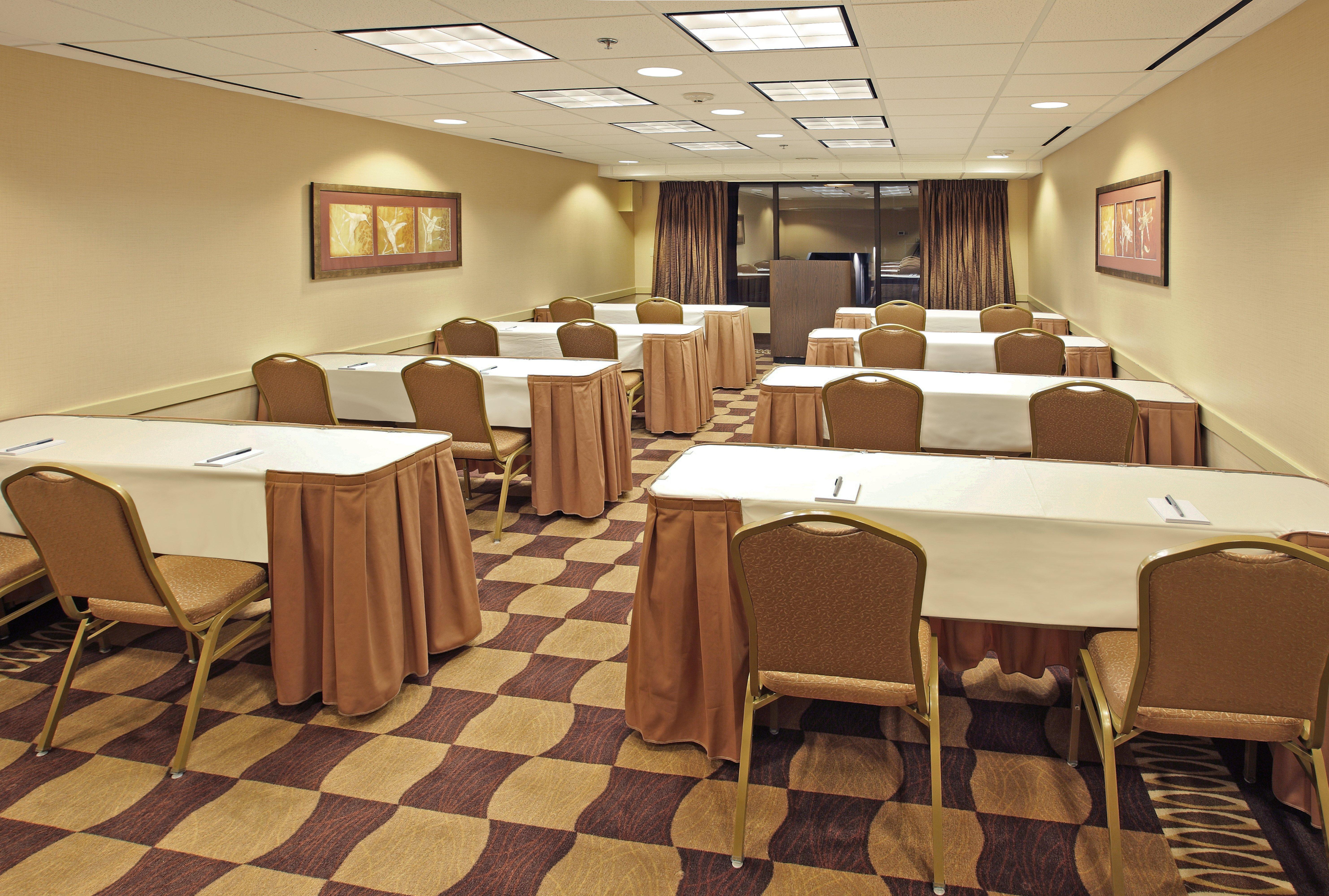 Holiday Inn Little Rock-Airport-Conference Center By Ihg Экстерьер фото